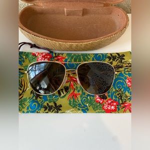 EUC Maui Jim CLIFF HOUSE
Polarized Aviator Sunglasses